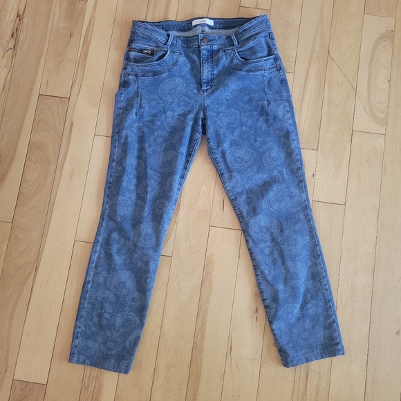 Brax straight leg jeans with floral pattern - Picture 9 of 10
